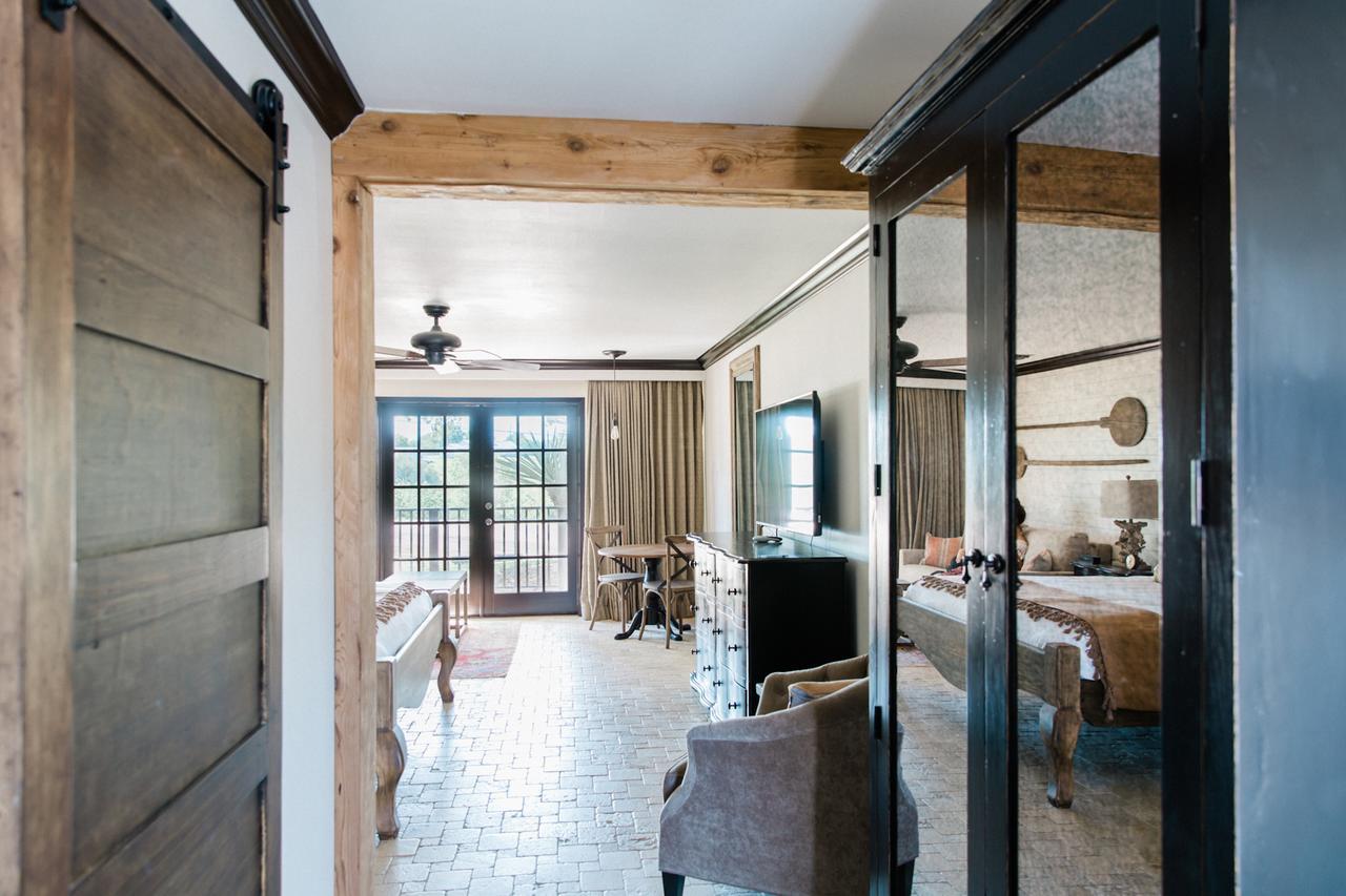 Hillside Boutique Hotel Castroville 外观 照片