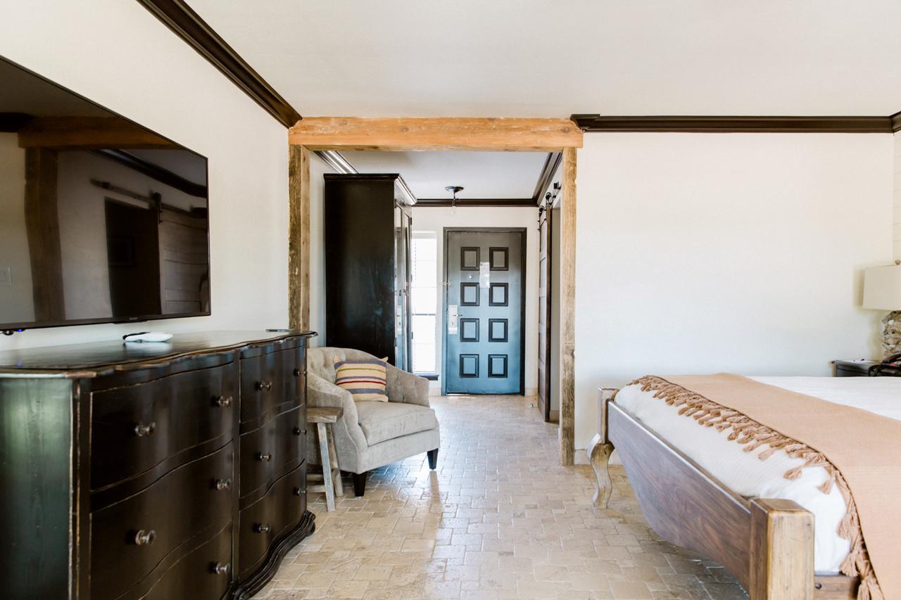Hillside Boutique Hotel Castroville 外观 照片