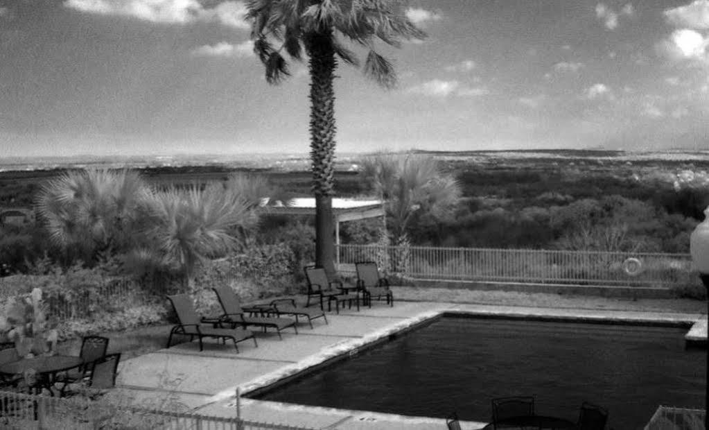 Hillside Boutique Hotel Castroville 外观 照片